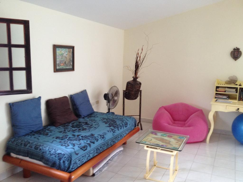 Beachouse Dive Hostel Cozumel Buitenkant foto