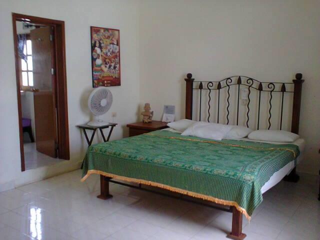 Beachouse Dive Hostel Cozumel Buitenkant foto