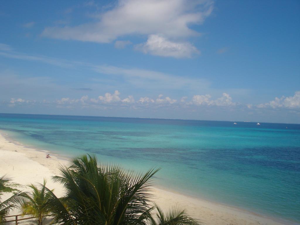 Beachouse Dive Hostel Cozumel Buitenkant foto