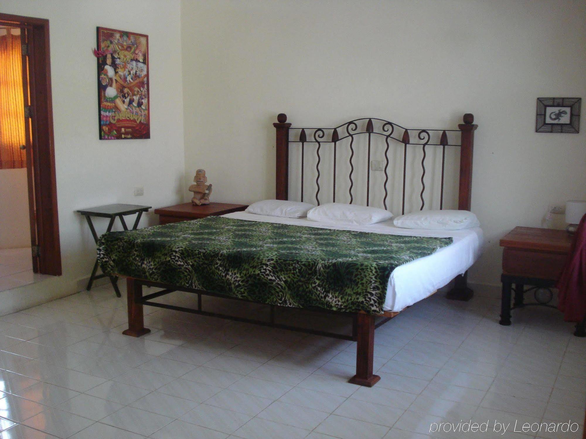 Beachouse Dive Hostel Cozumel Kamer foto
